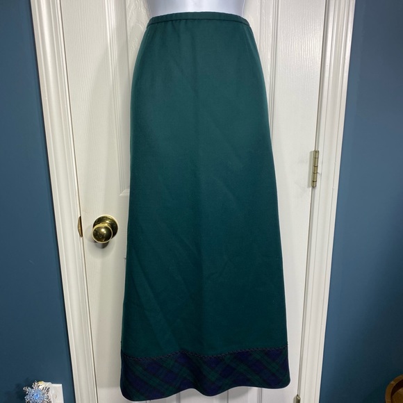 Pendleton Dresses & Skirts - Pendleton Virgin Wool Long Pencil Skirt Forest Green Plaid Trim